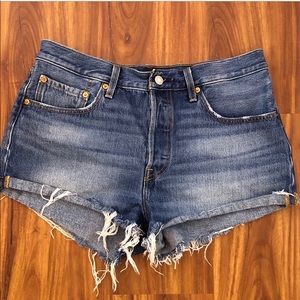 Levi’s 501 Shorts - Indigo Avenue